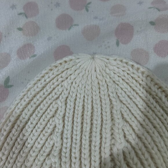 Acne Studios White Knit Hat With A Smiley Face Logo - Picture 3 of 5